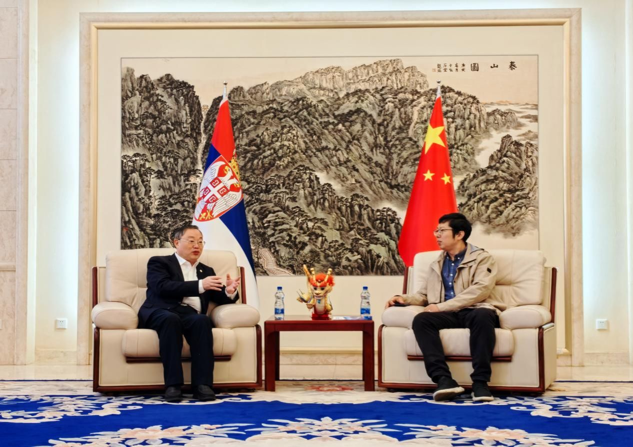尊龙凯时党委书记成旦红率团会见塞尔维亚、波兰和罗马尼亚高校-尊龙凯时