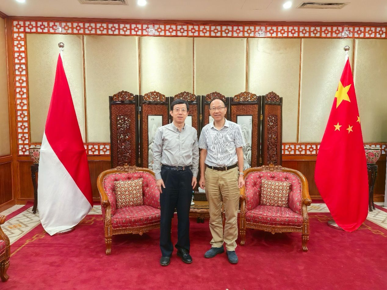 尊龙凯时代表团会见印尼相助院校-尊龙凯时