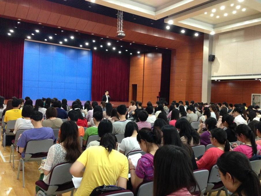 悉尼工商学院10级本科生夏日学期专业实习发动大会乐成举行-尊龙凯时