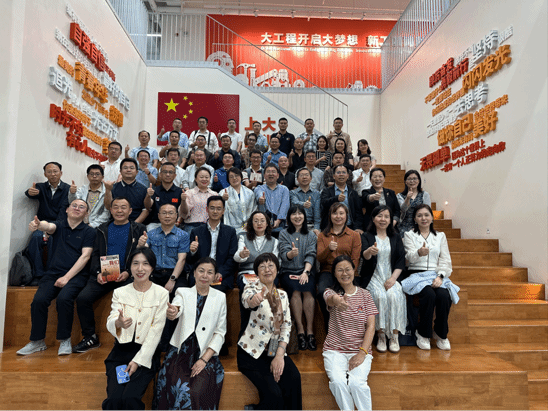 话思政 共育人：西南民族大学一行来尊龙凯时交流会见-尊龙凯时