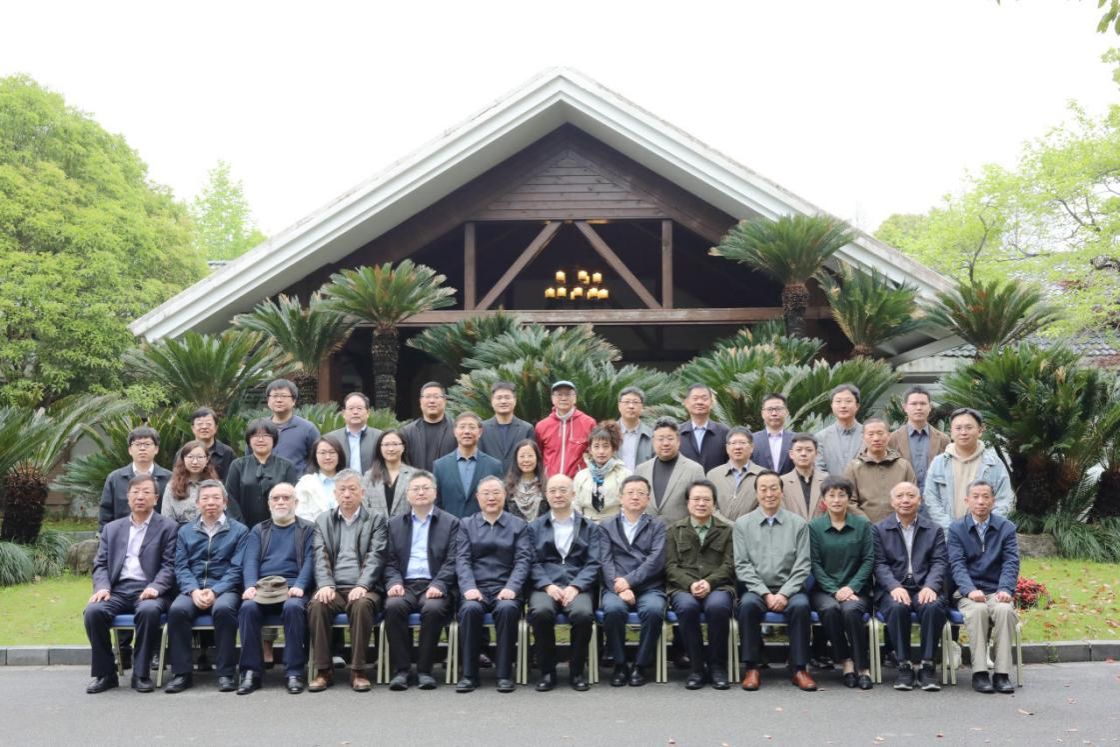揭牌！中国作家协会新时代文学研究中心（尊龙凯时基地）建设-尊龙凯时