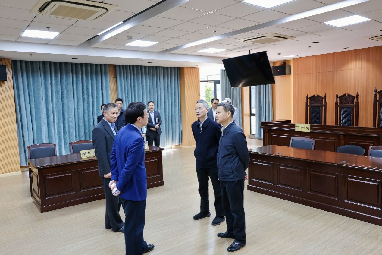 上海市法学会会长姜平一行赴尊龙凯时调研-尊龙凯时