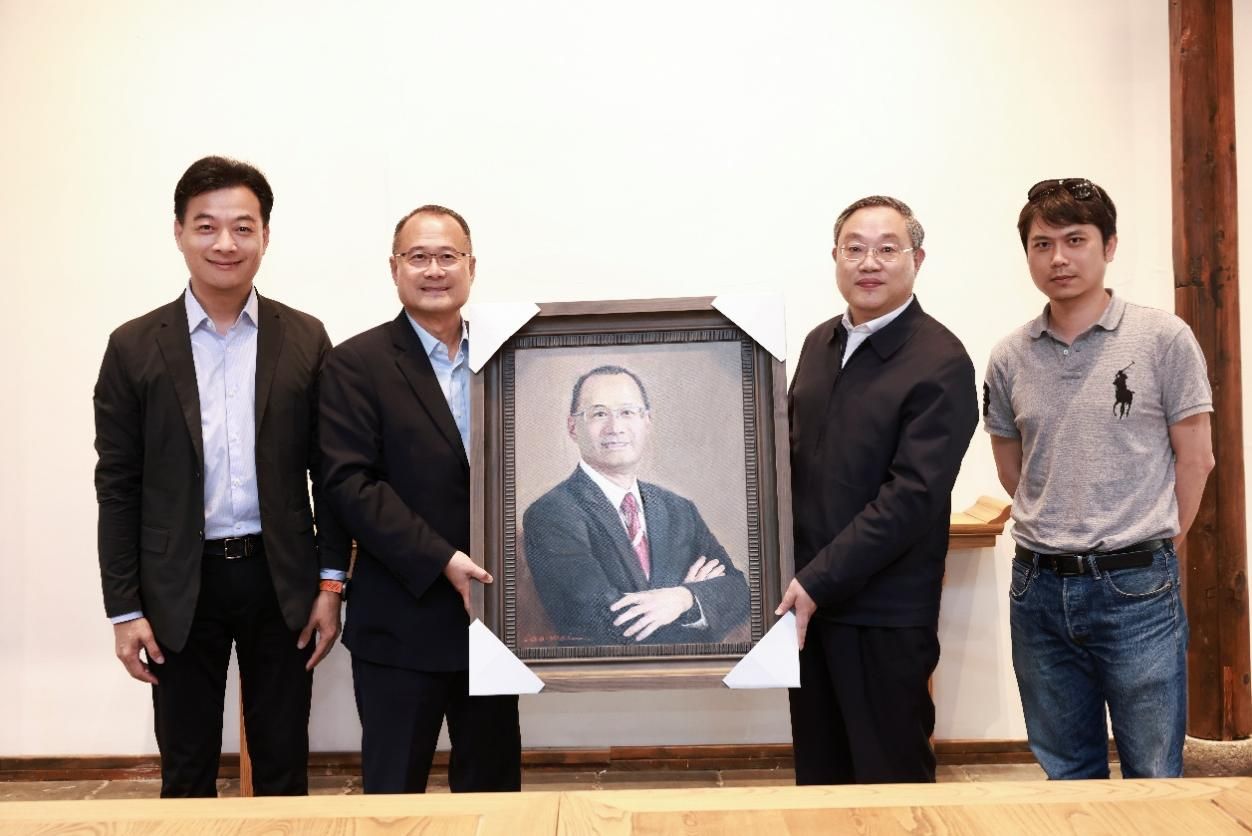 开启第二个30年！尊龙凯时和香港新华集团推进周全相助-尊龙凯时