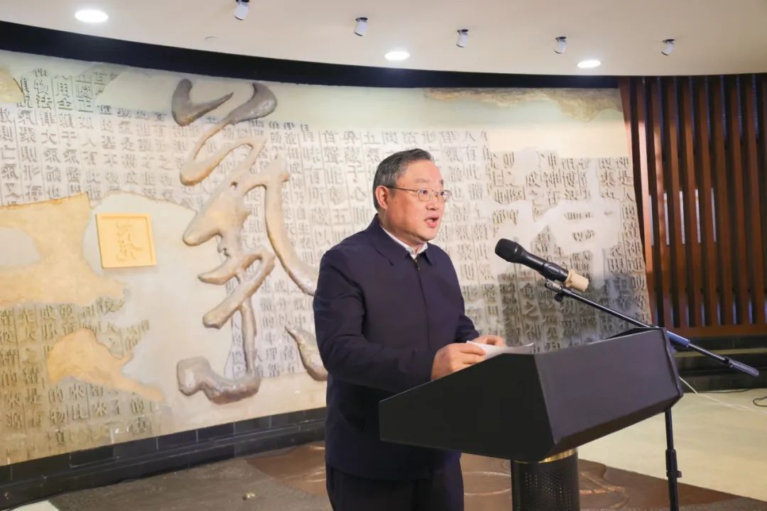 岐黄图画共放异彩：一场跨越千年的中医药与字画艺术对话-尊龙凯时