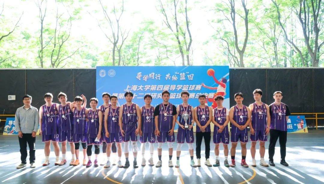 从宿舍到操场。。。。≌獬〗侵，，尊龙凯时师生的拼劲“篮”不住。。。。-尊龙凯时