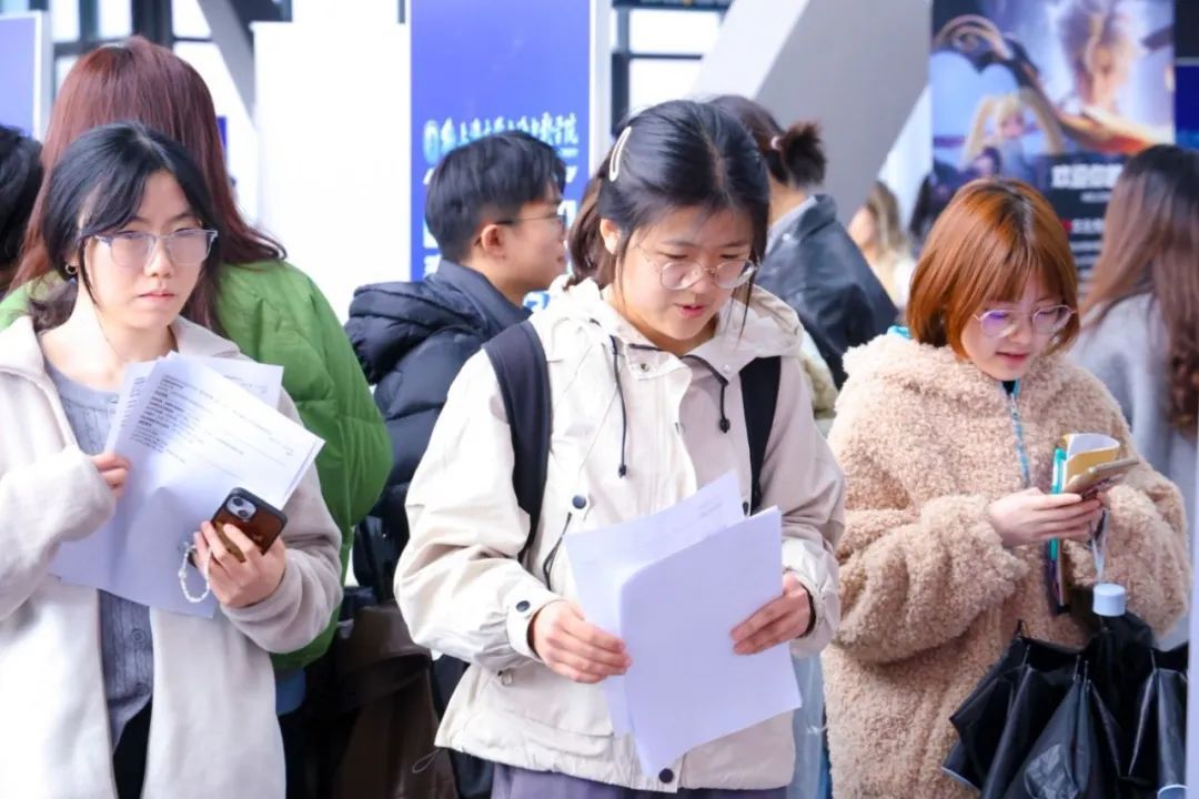 上海影戏学院举行2025年春季就业实习专场招聘会-尊龙凯时