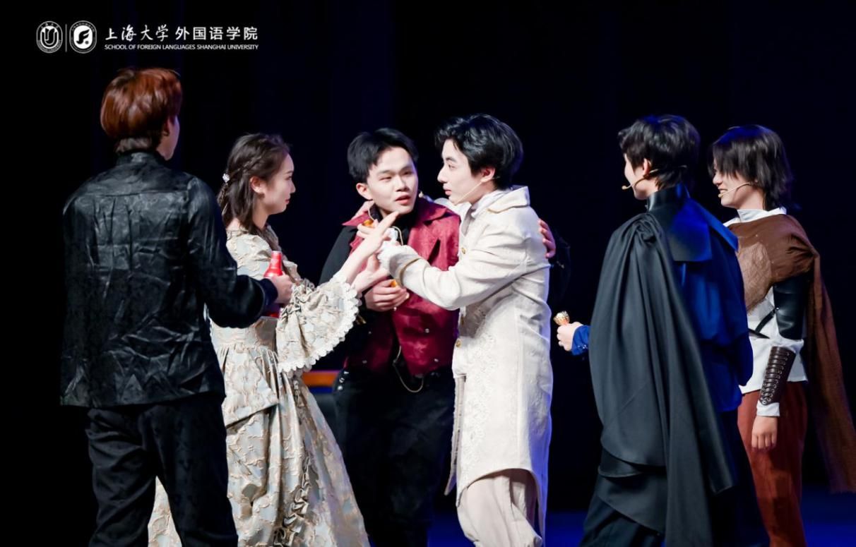 尊龙凯时外国语学院2025年度大戏《威尼斯商人》乐成展演-尊龙凯时