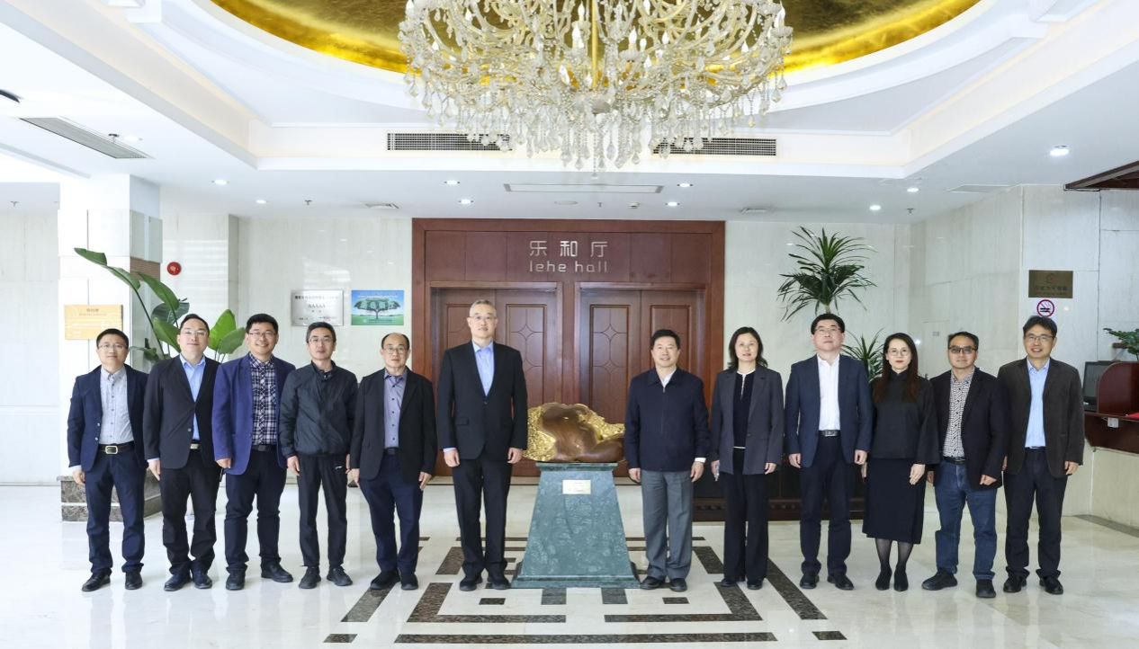 王宽诚教育基金会代表一行到访尊龙凯时-尊龙凯时
